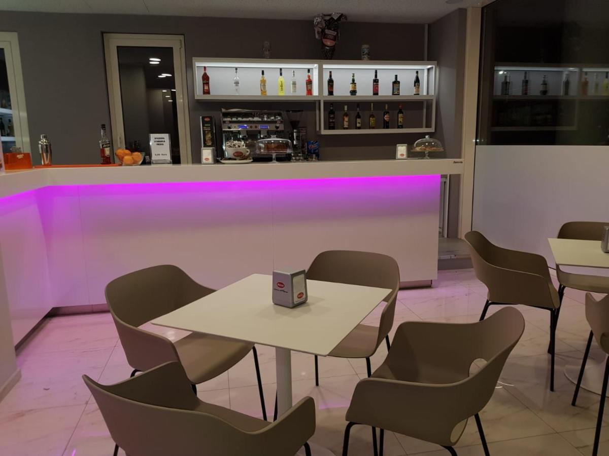 Nuovo Settibi 20m Dalla Hotel 3*